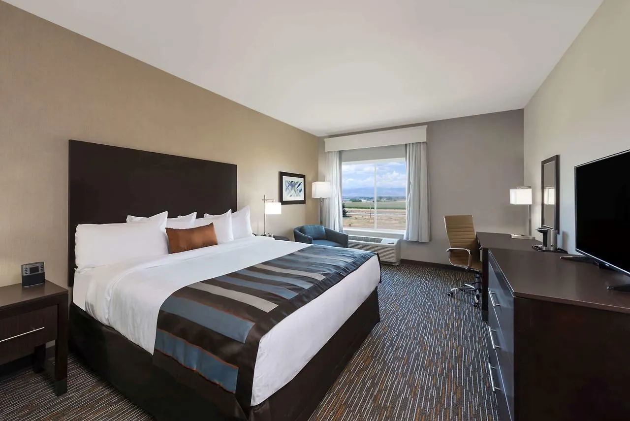Wingate By Wyndham Jamaica Ny/ Airtrain Jfk Hotel New York United States
