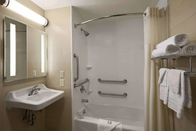 Wingate By Wyndham Jamaica Ny/ Airtrain Jfk Hotel New York United States